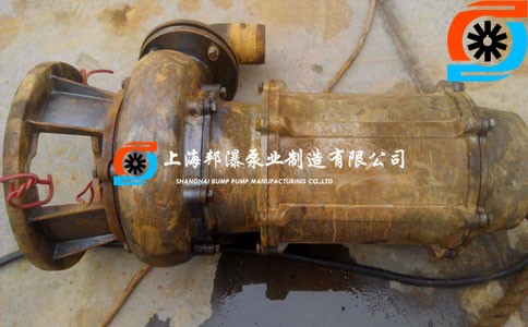 被鹽酸腐蝕過(guò)的不銹鋼潛水排污泵實(shí)物圖（6）