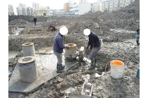 建筑工地深基坑积水排不掉？教你选对排水泵，施工不误工