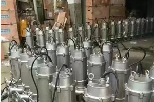 工厂污水池清淤难？大流量排污泵+搅拌方案来帮忙